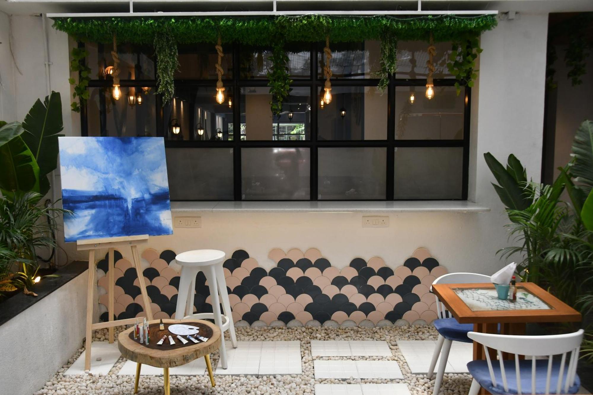The Voyage - Cafe Hostel Cowork Pune Eksteriør billede