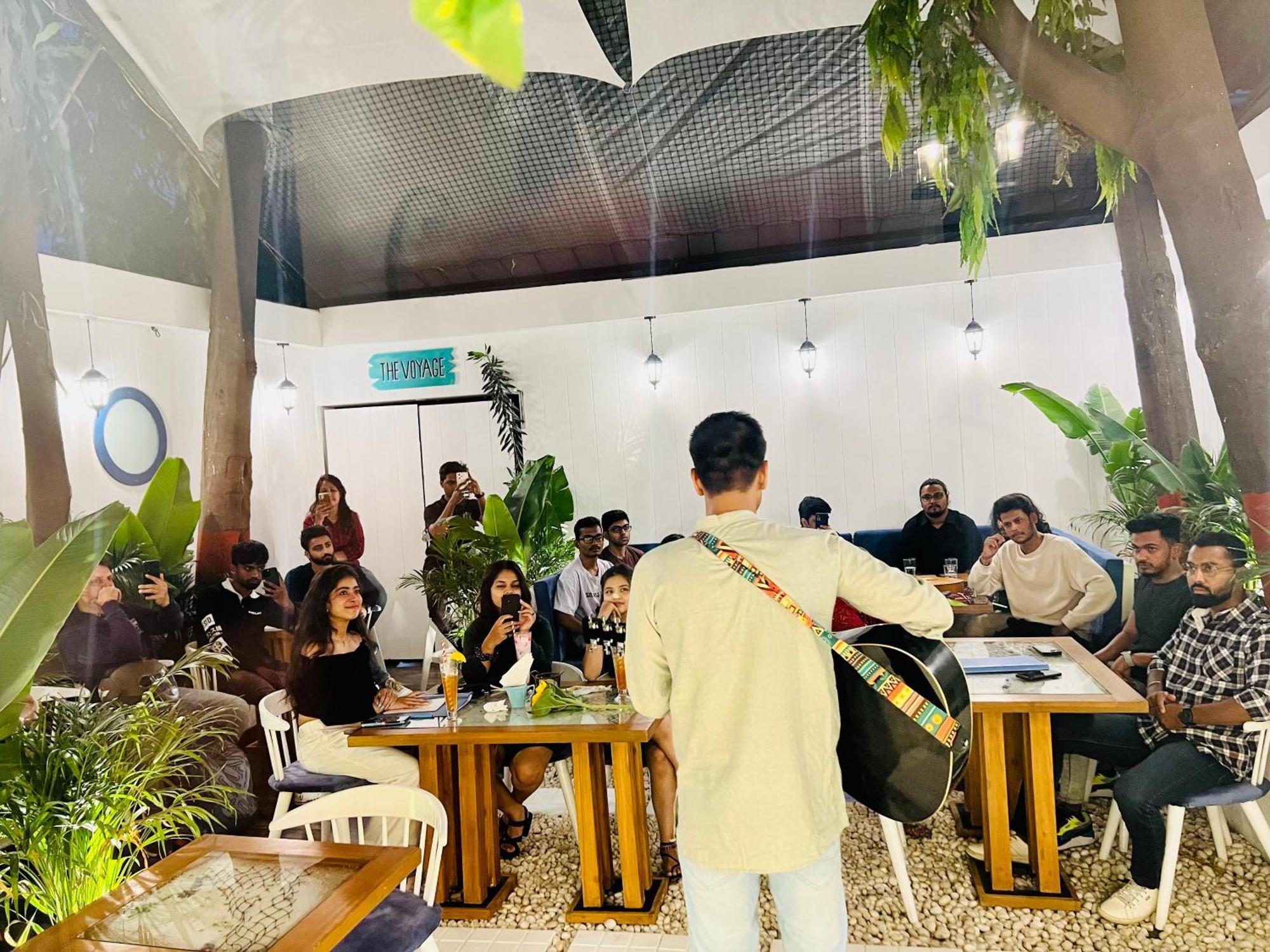 The Voyage - Cafe Hostel Cowork Pune Eksteriør billede