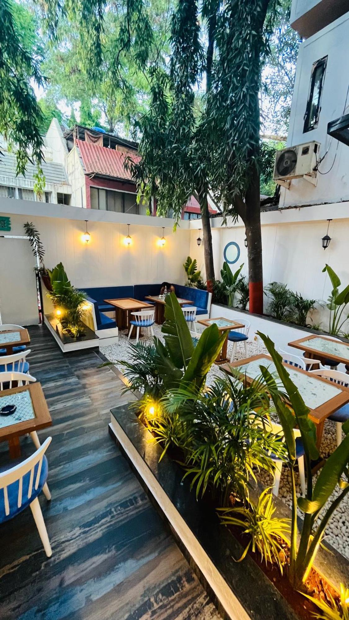 The Voyage - Cafe Hostel Cowork Pune Eksteriør billede
